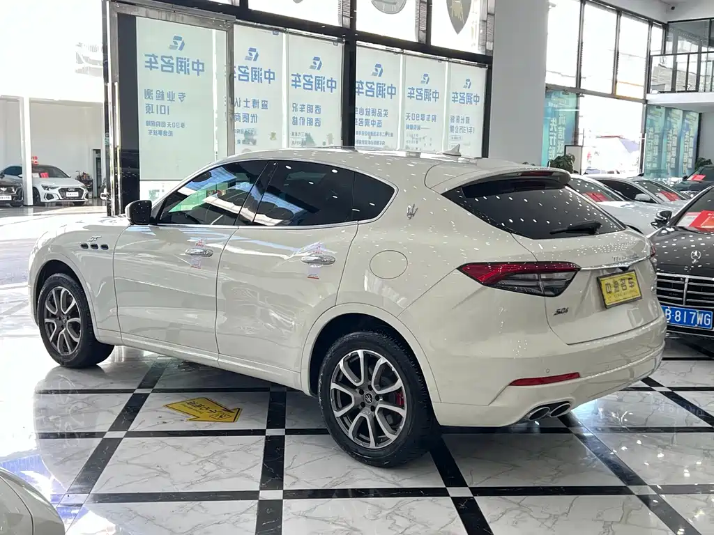 Maserati Levante — миниатюра 14