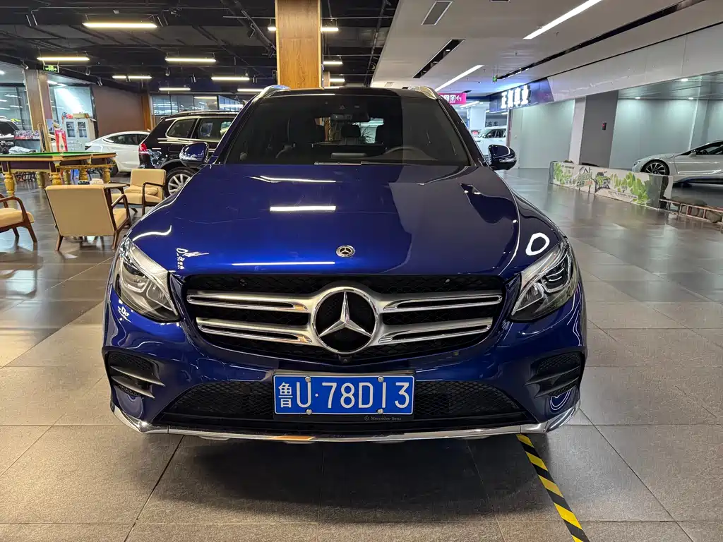 MERCEDES-BENZ GLC