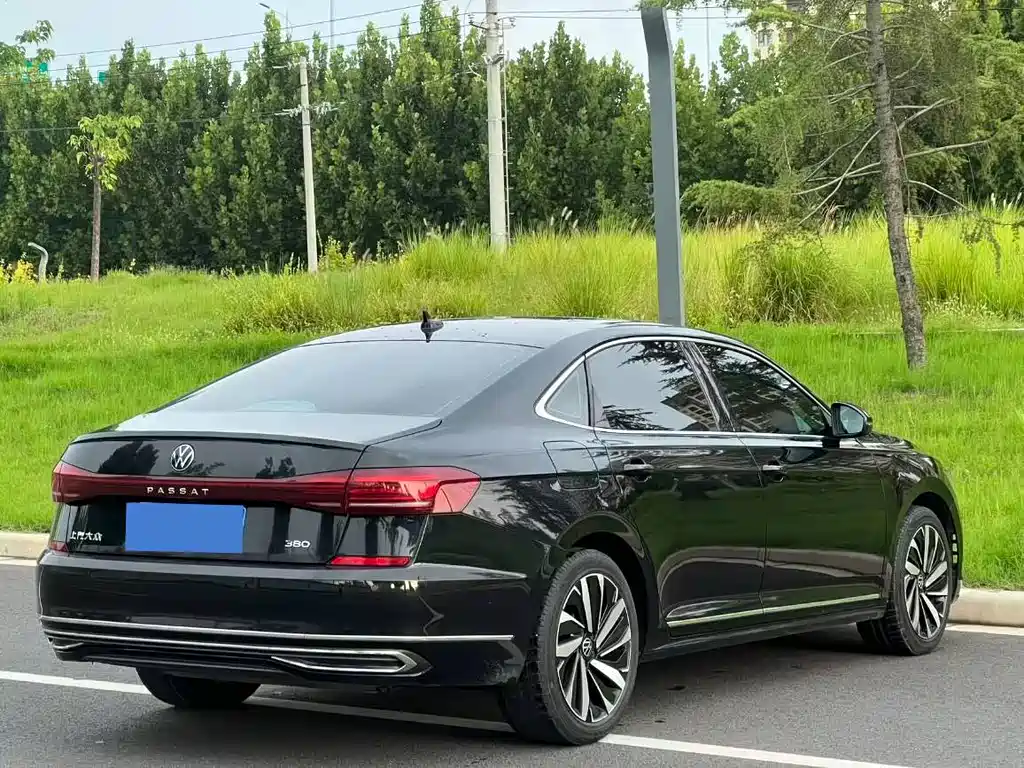 Volkswagen Passat — миниатюра 9
