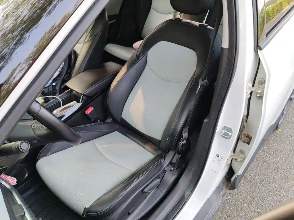 Chevrolet Menlo — миниатюра 16