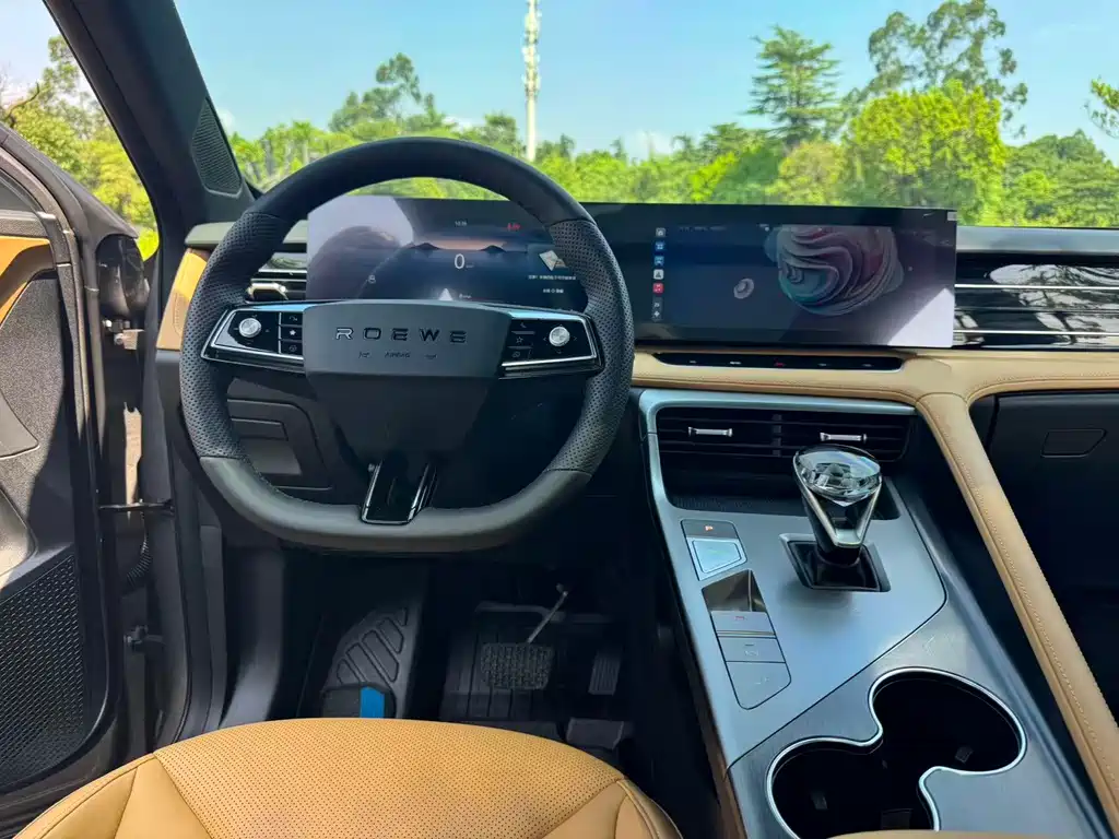 Roewe RX5 New Energy — миниатюра 11