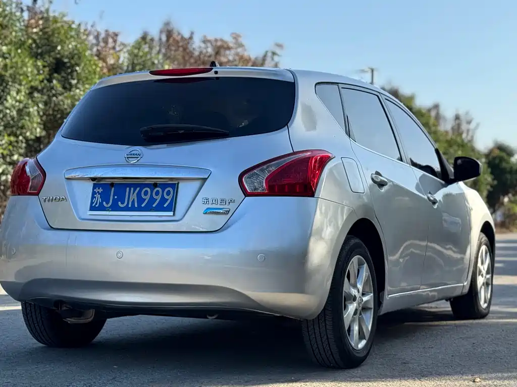 Nissan Tiida 2011 1.6L CVT