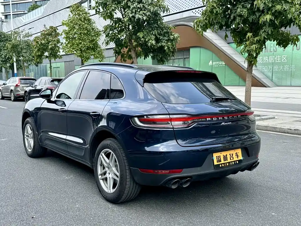 Porsche Macan — миниатюра 13