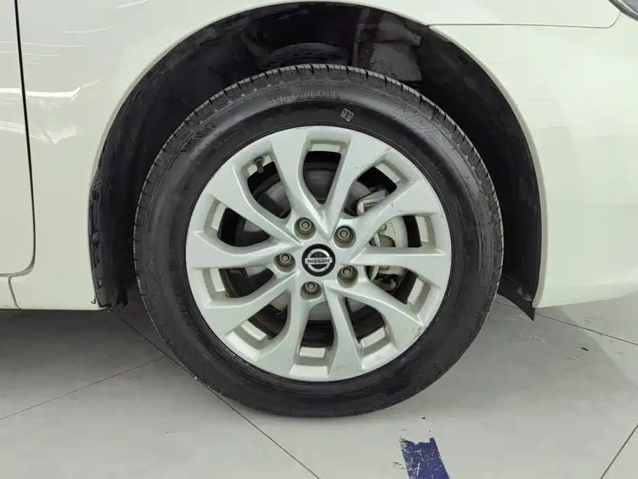Nissan Sylphy — миниатюра 6