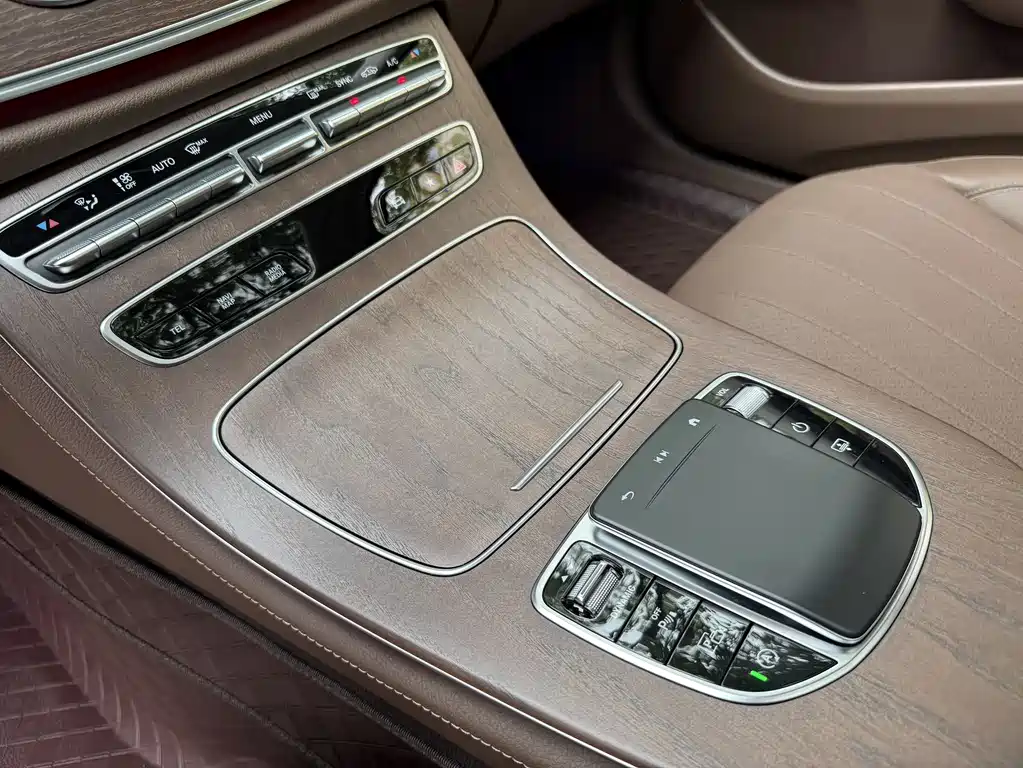 Mercedes-Benz E-Class E 2023 E 300 L Luxury