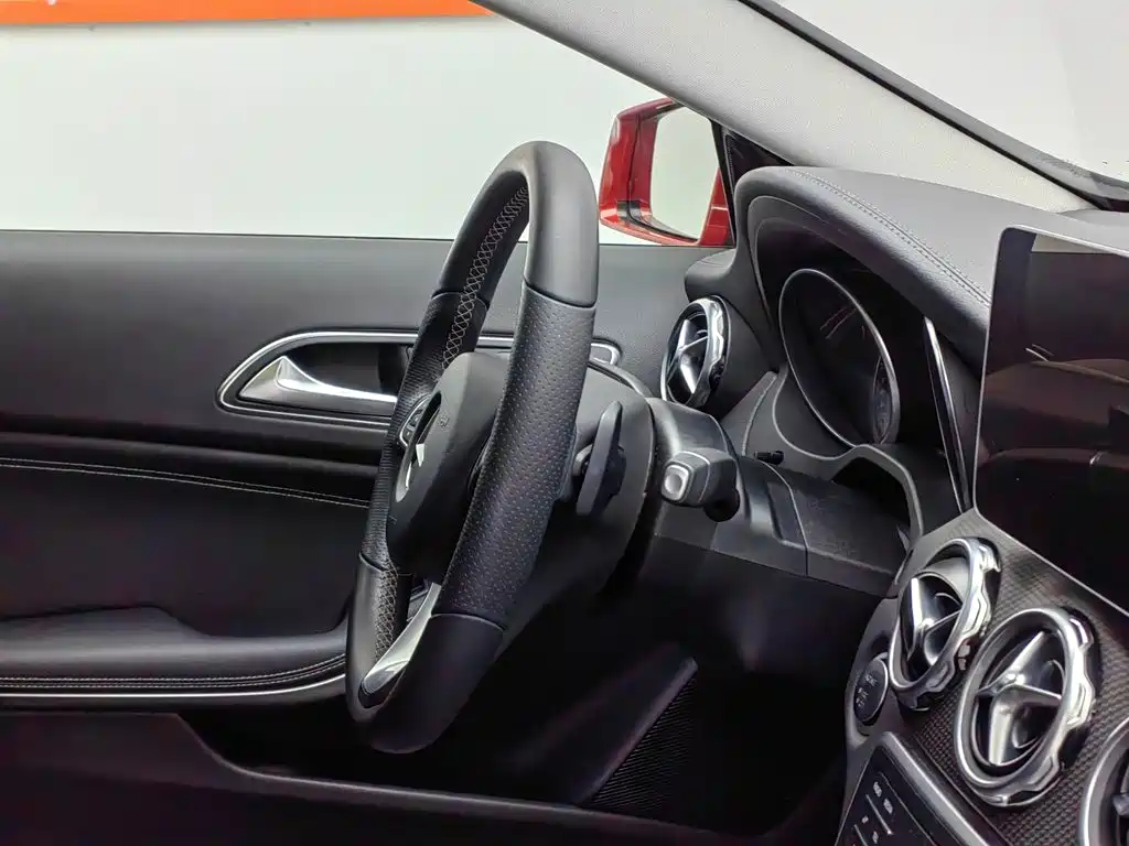 Mercedes-Benz GLA — миниатюра 22