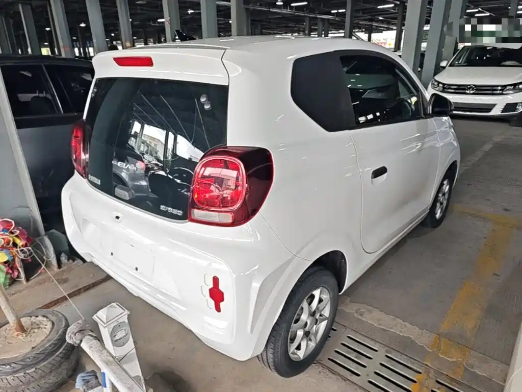 Roewe Clever — миниатюра 7