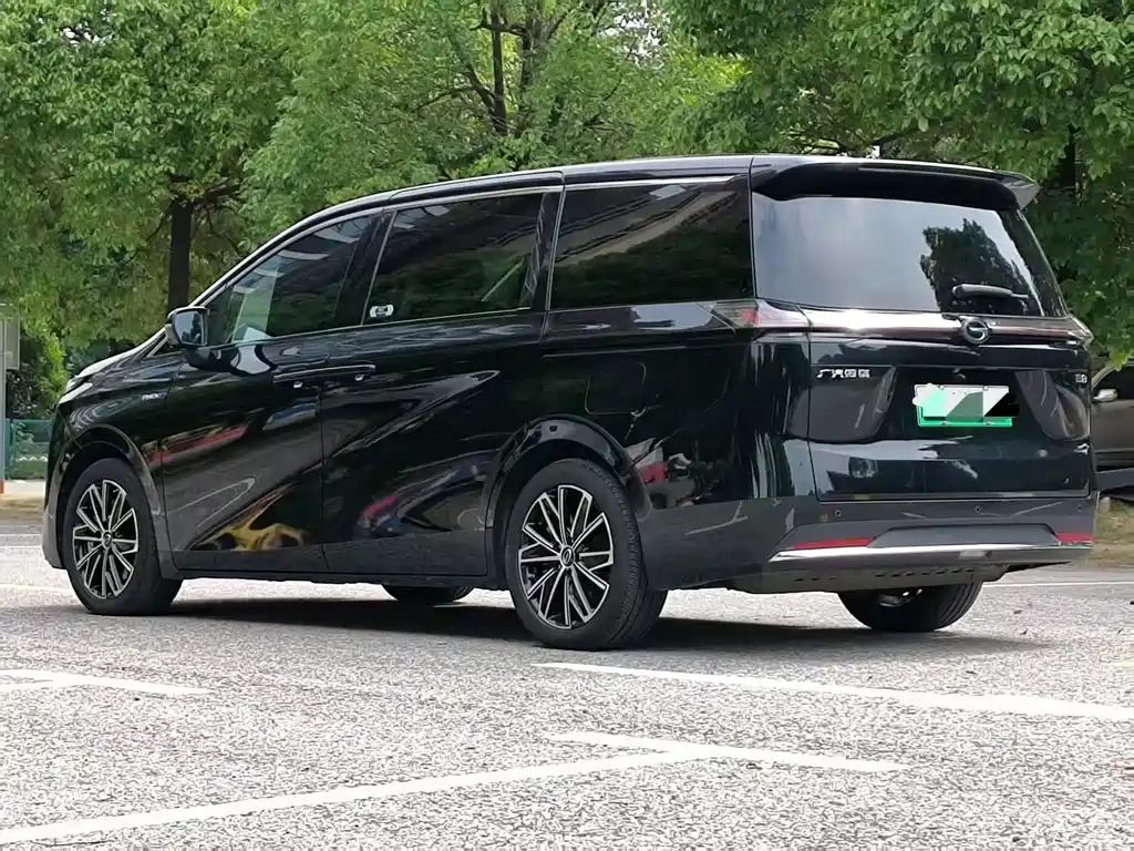 GAC Motor Trumpchi E8 PHEV — миниатюра 14