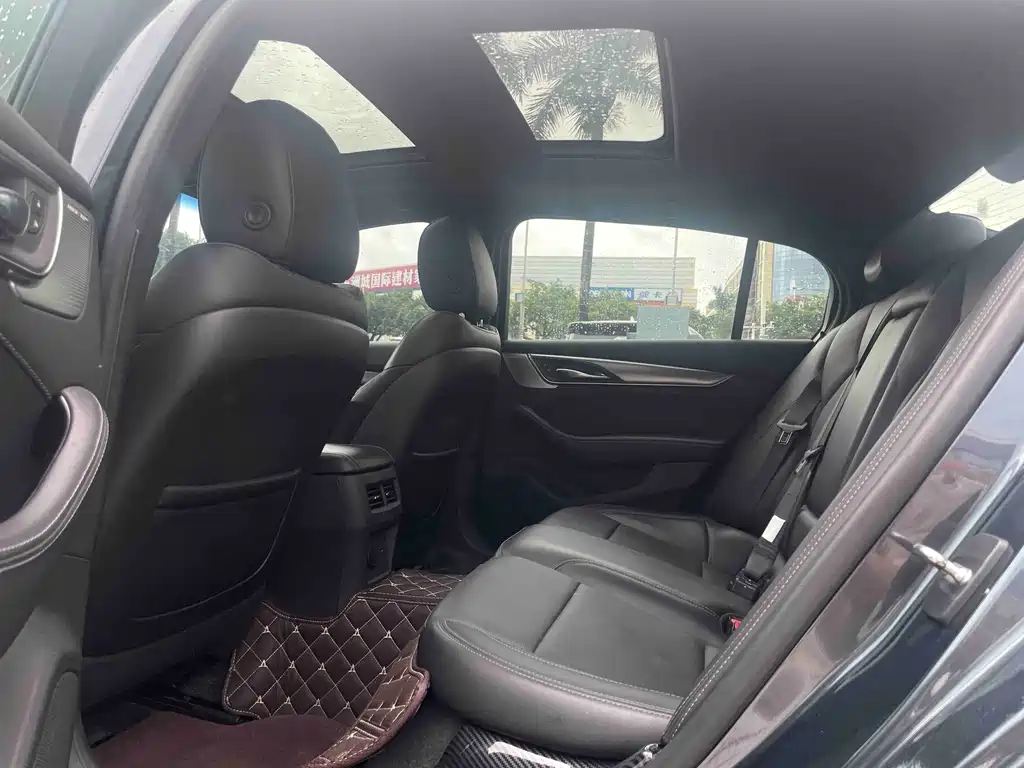 Cadillac CT5 — миниатюра 10