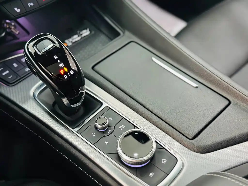 Cadillac CT5 — миниатюра 15