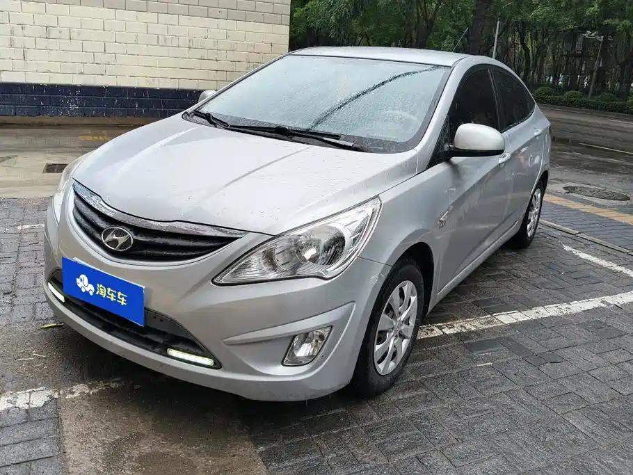 Hyundai Verna — миниатюра 2