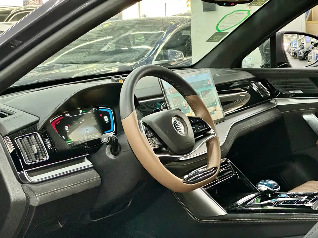 BYD Tang New Energy — миниатюра 6