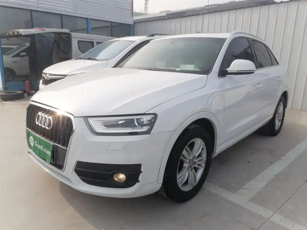 Audi Q3 2014