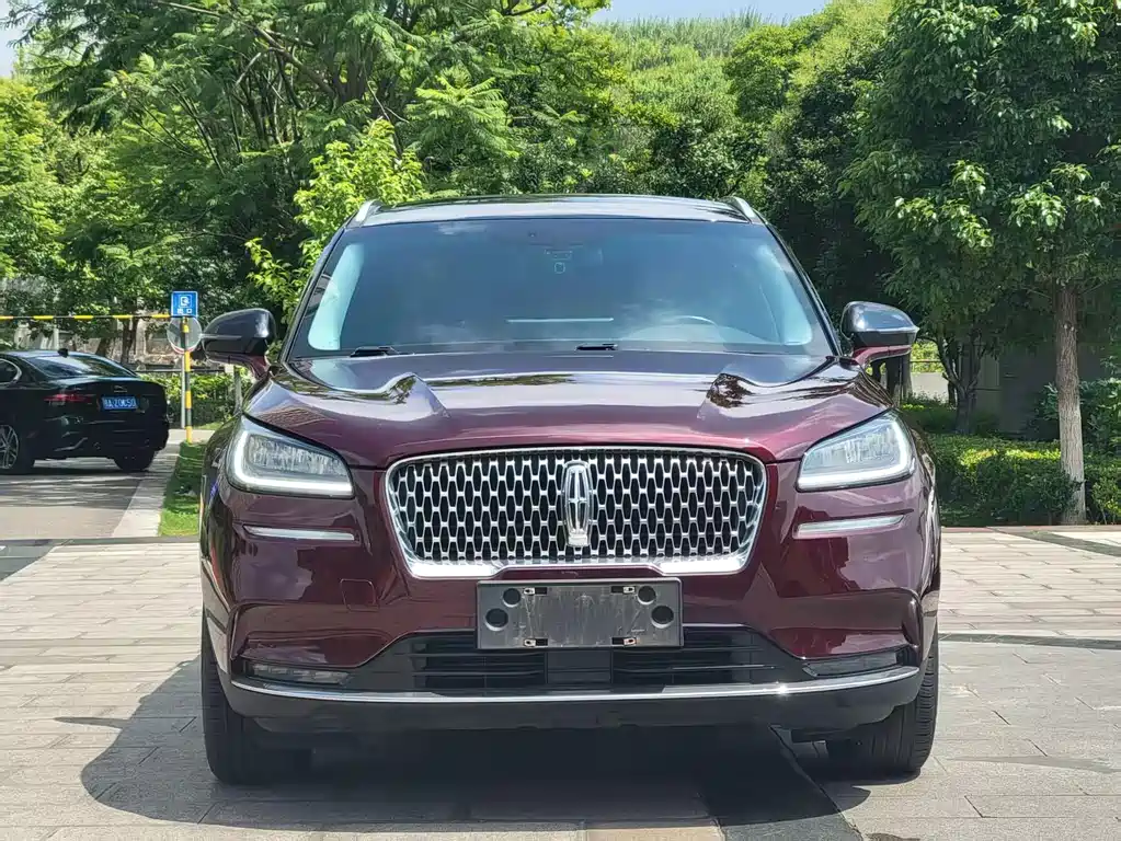 Lincoln Corsair — миниатюра 2