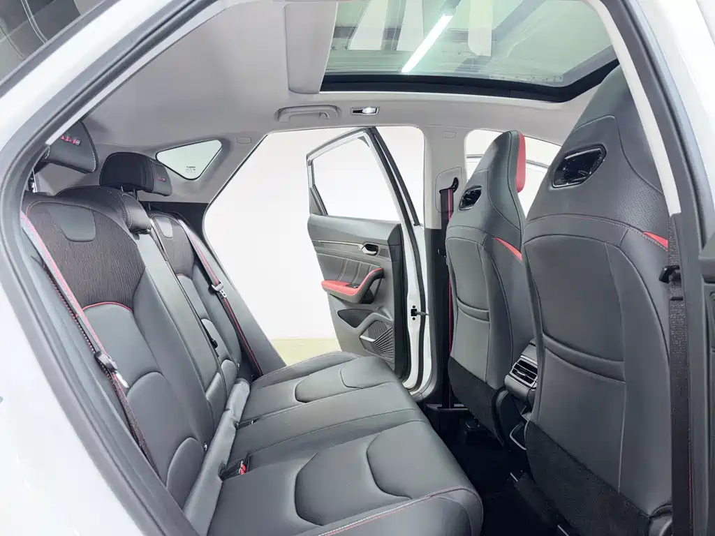 Geely Emgrand S — миниатюра 9