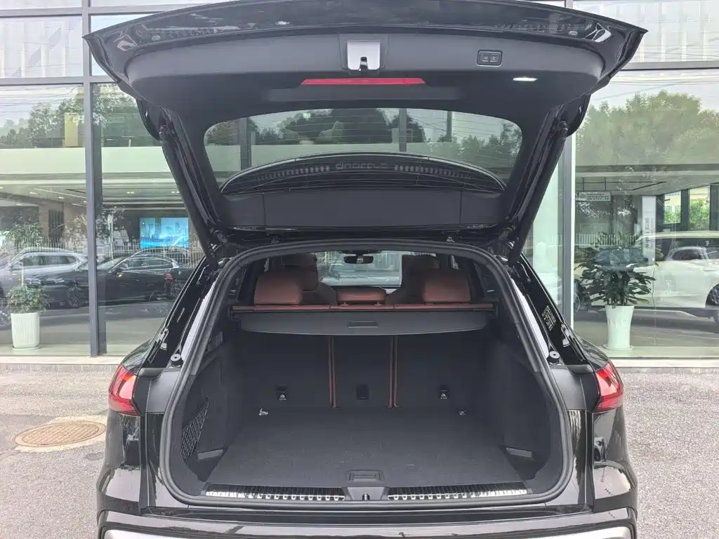 Audi Q5L — миниатюра 15