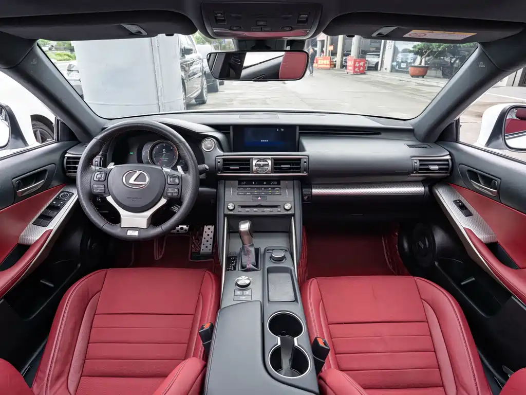 Lexus IS — миниатюра 13