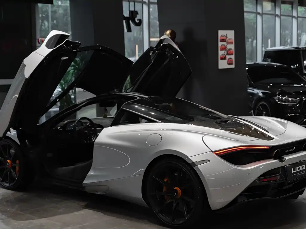 McLaren 720S — миниатюра 16
