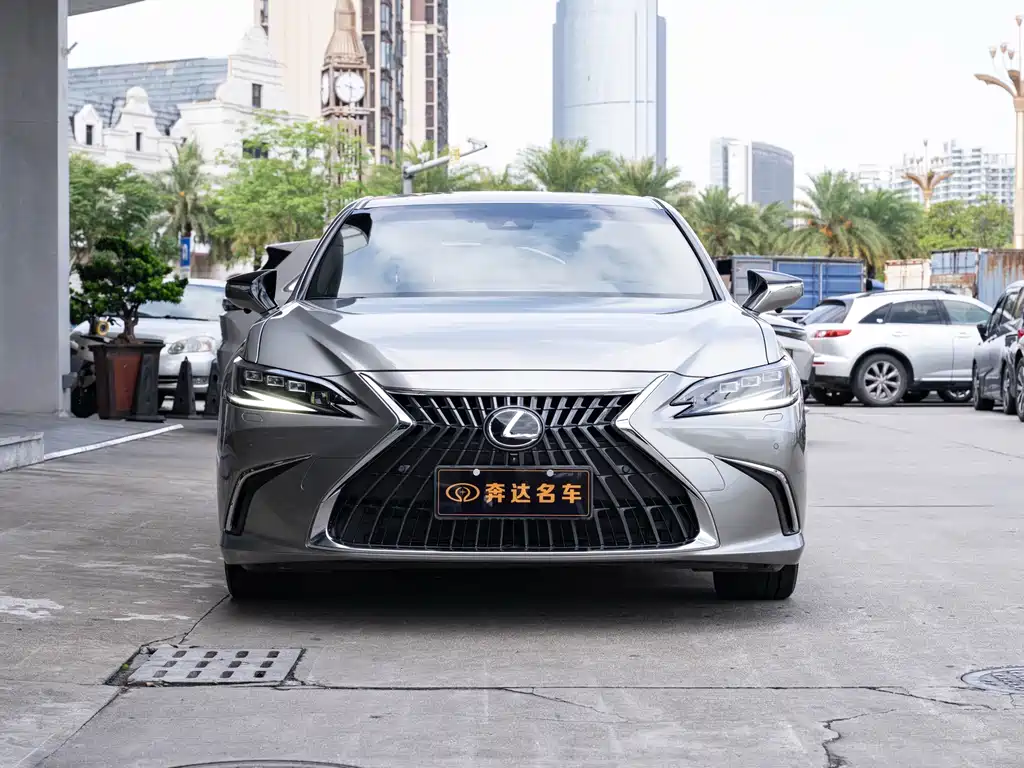 Lexus ES — миниатюра 2