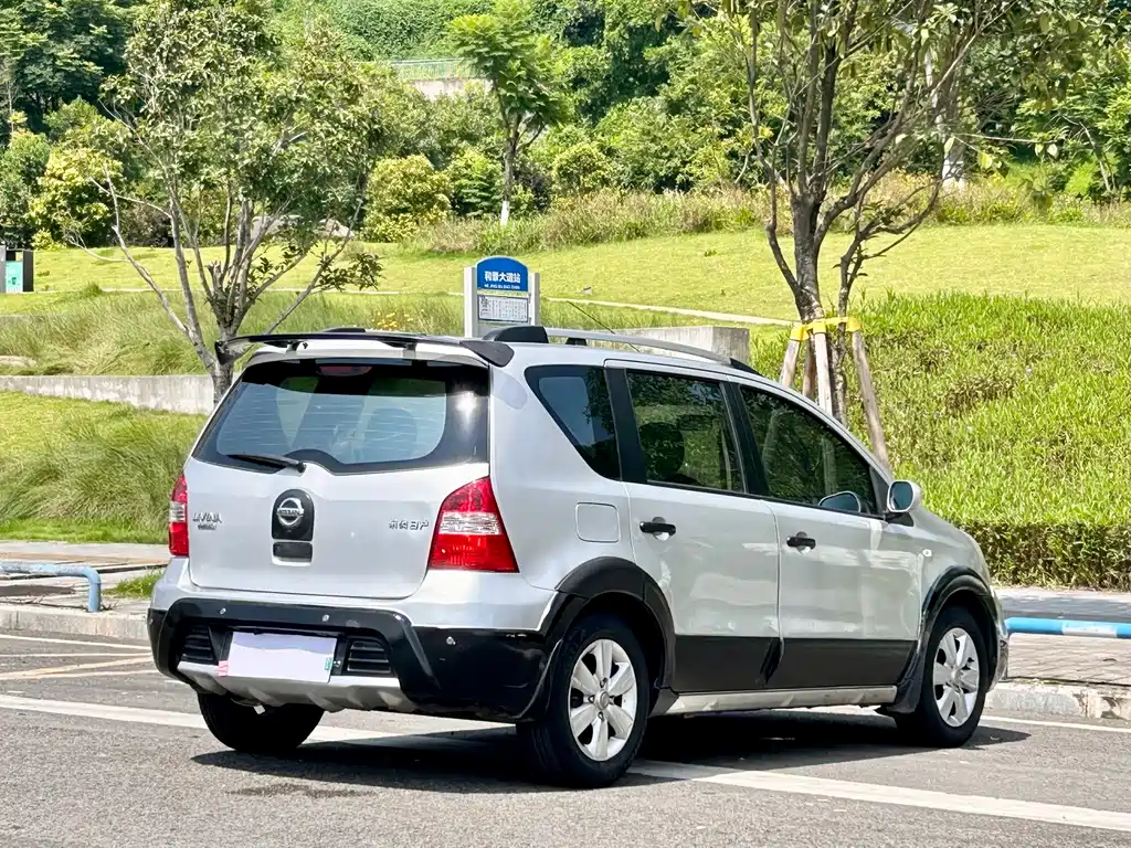 Nissan Livina — миниатюра 13