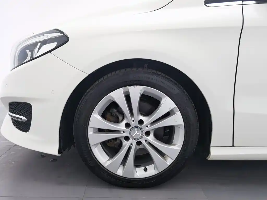 Mercedes-Benz B-Class — миниатюра 17