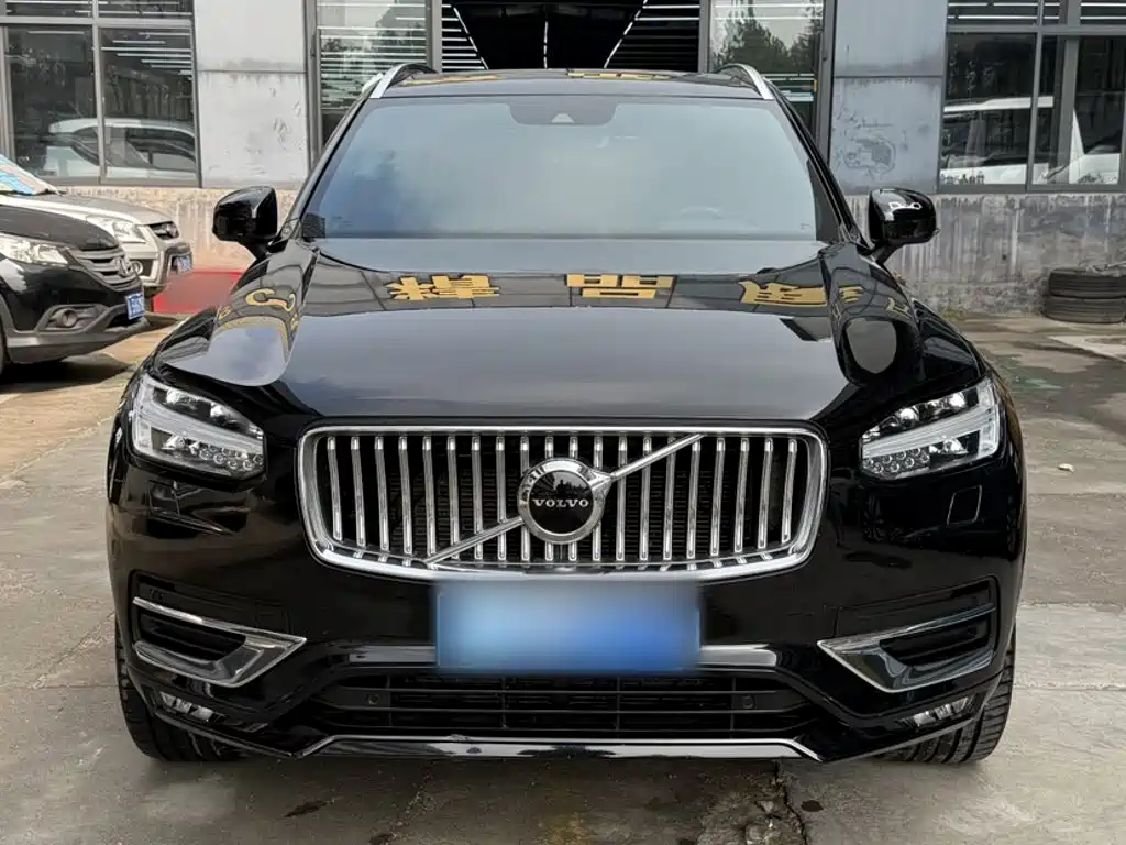 Volvo XC90 — миниатюра 24