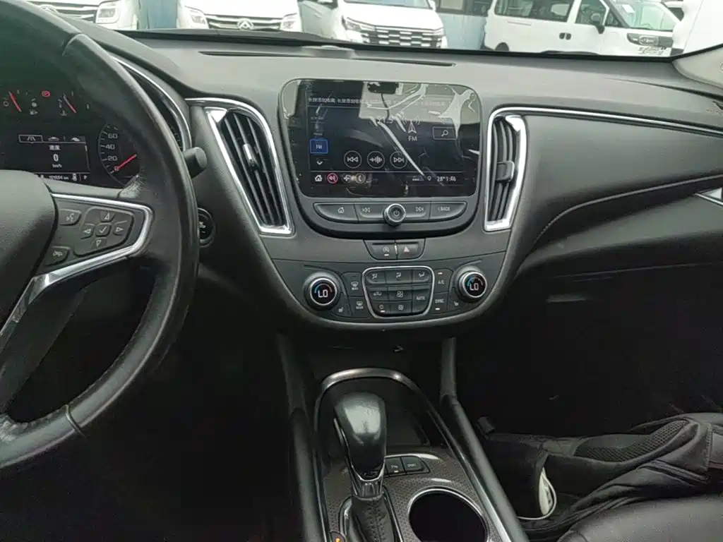 Chevrolet Malibu XL — миниатюра 13