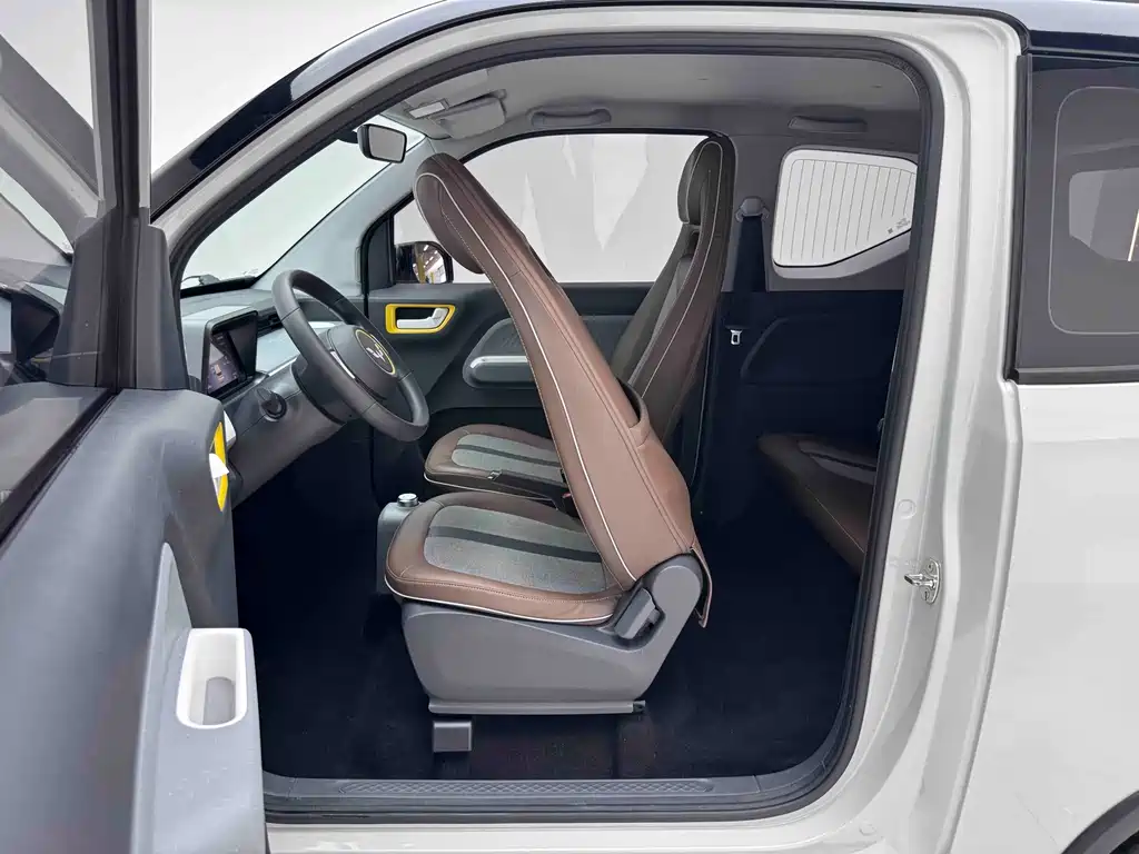 Wuling MINIEV — миниатюра 9