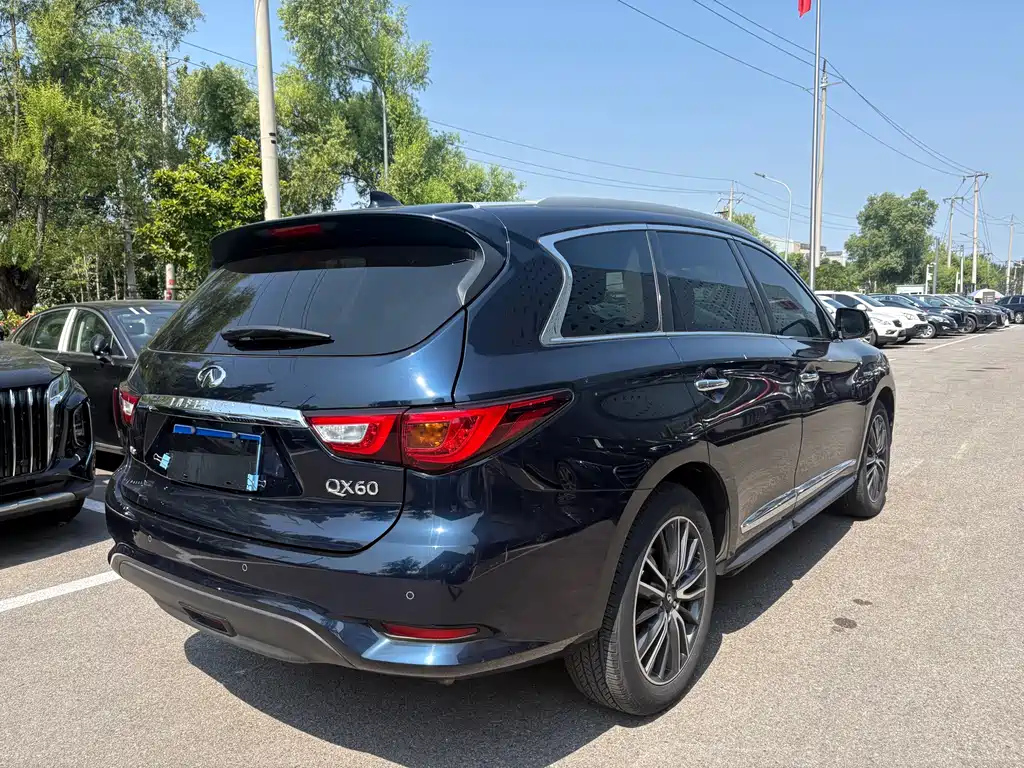Infiniti QX60 (Import) — миниатюра 4