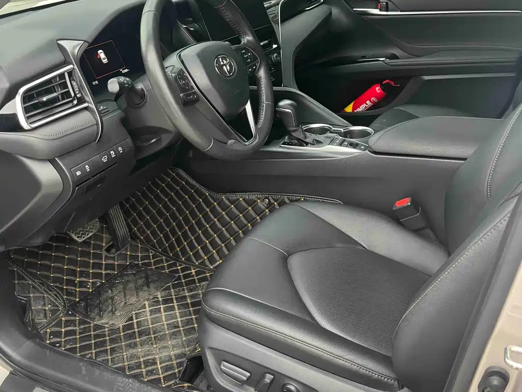 Toyota Camry — миниатюра 7