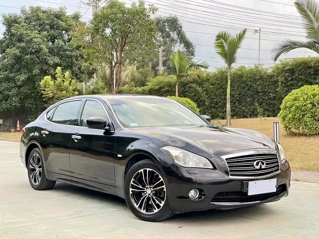 Infiniti M — миниатюра 3