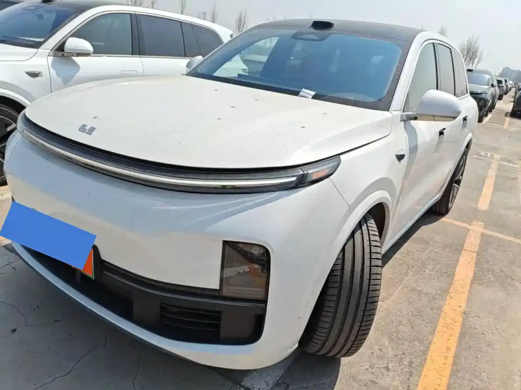 Li Auto Li L8 2025