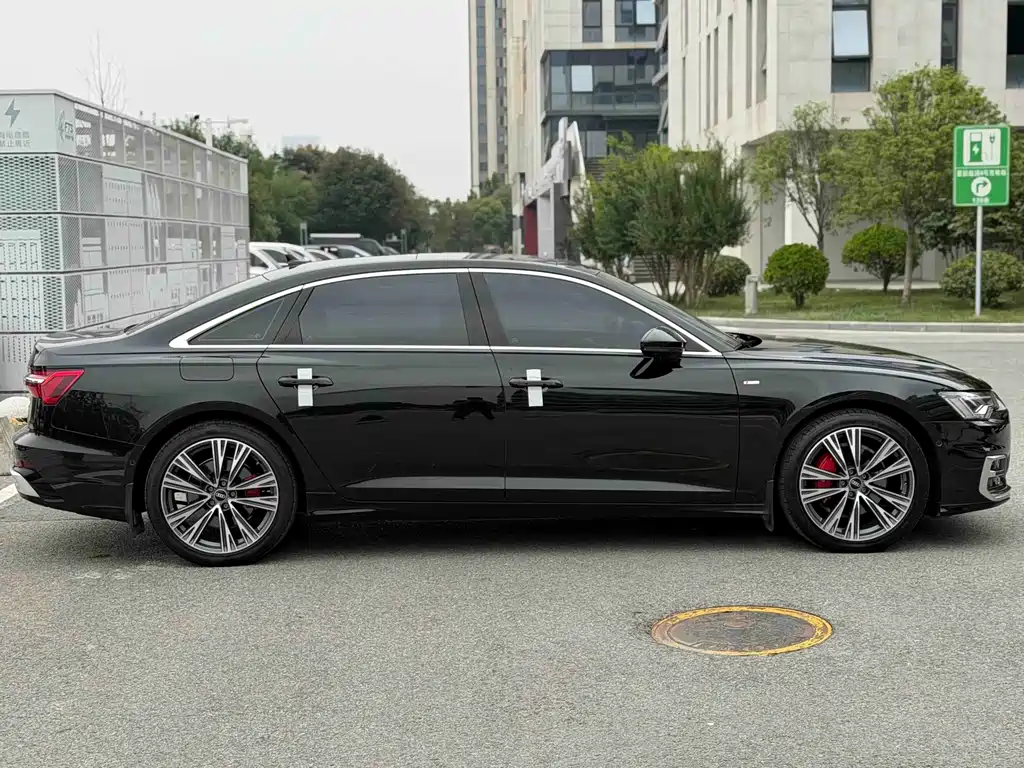 Audi A6L — миниатюра 5