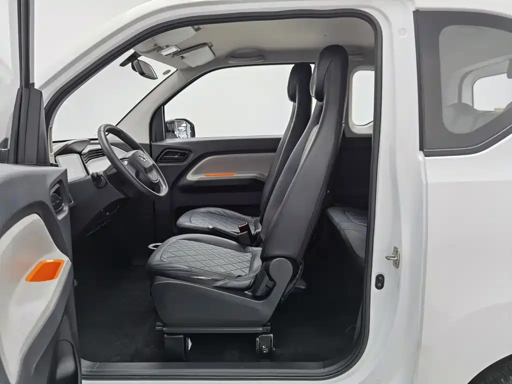Wuling MINIEV — миниатюра 10