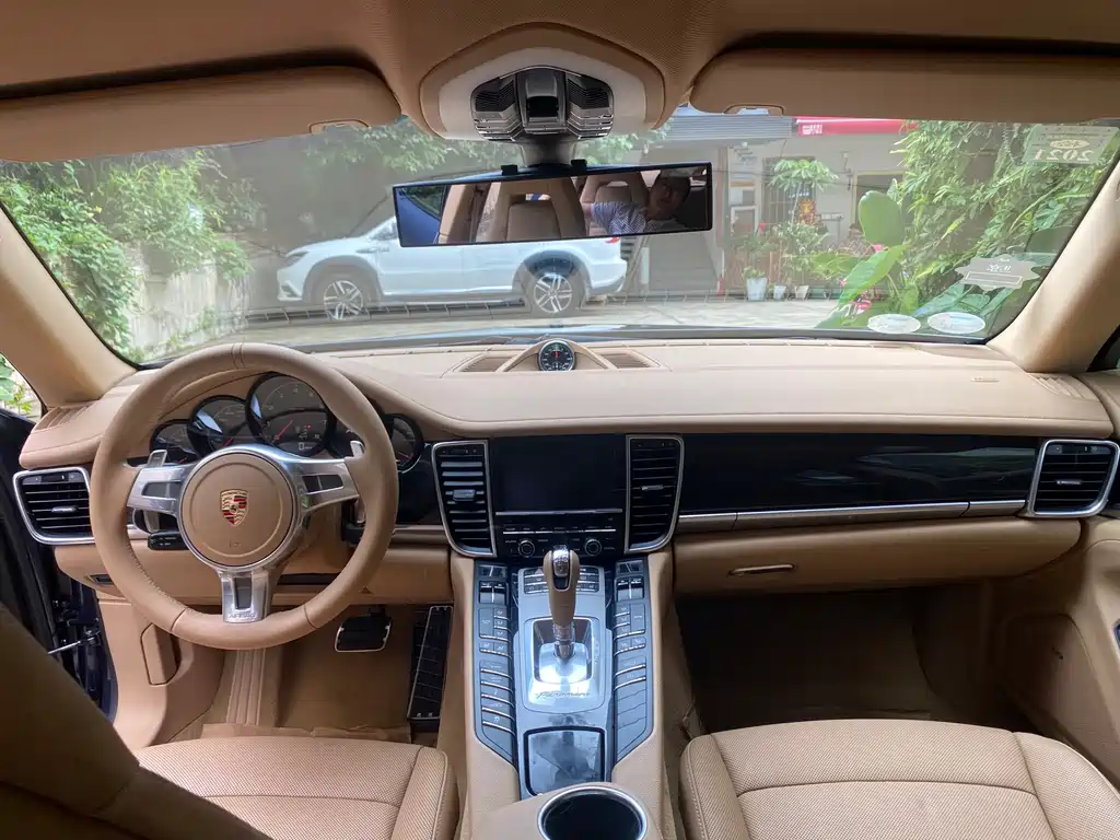 Porsche Panamera — миниатюра 8