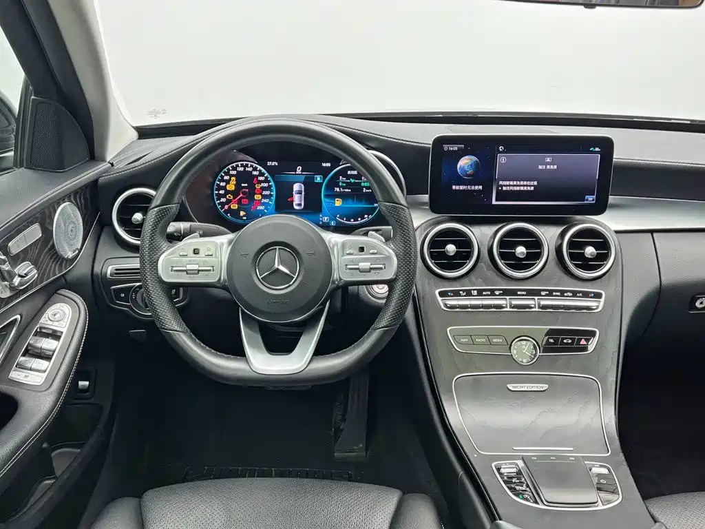 Mercedes-Benz C-Class — миниатюра 22