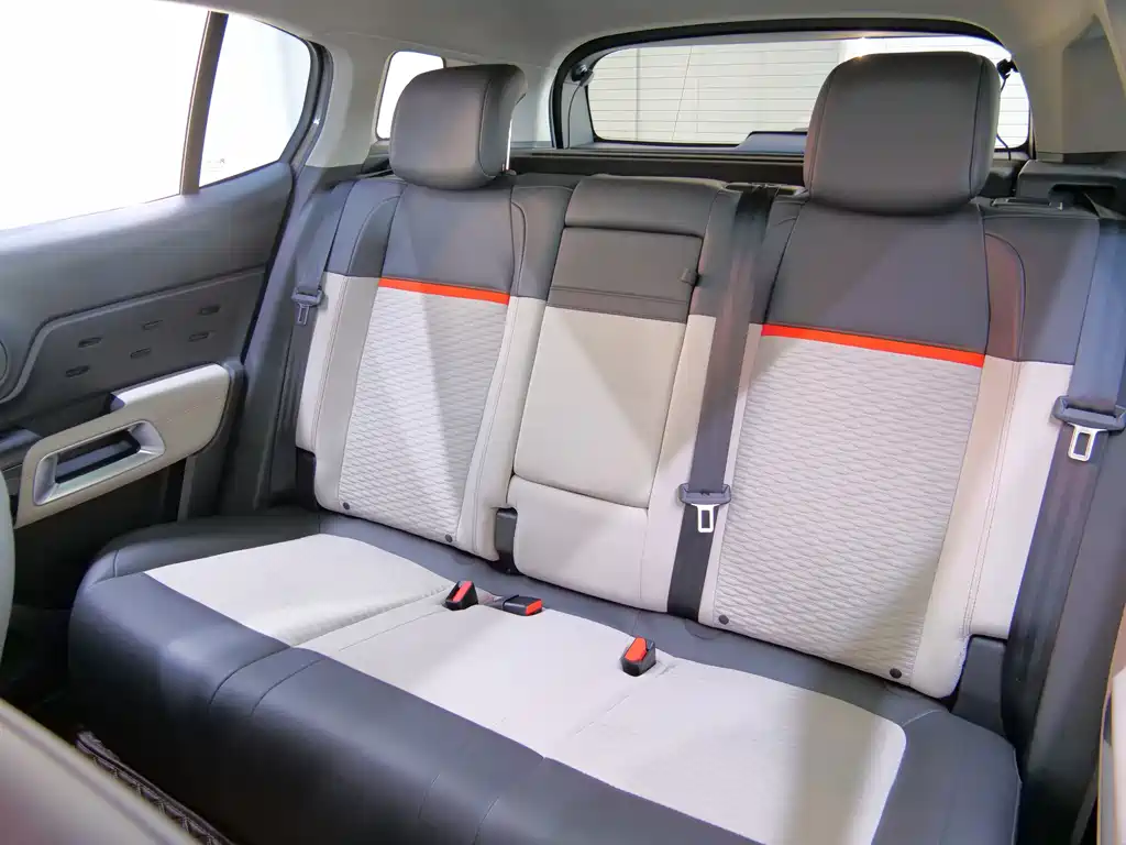 Citroen C5 AIRCROSS New Energy — миниатюра 11