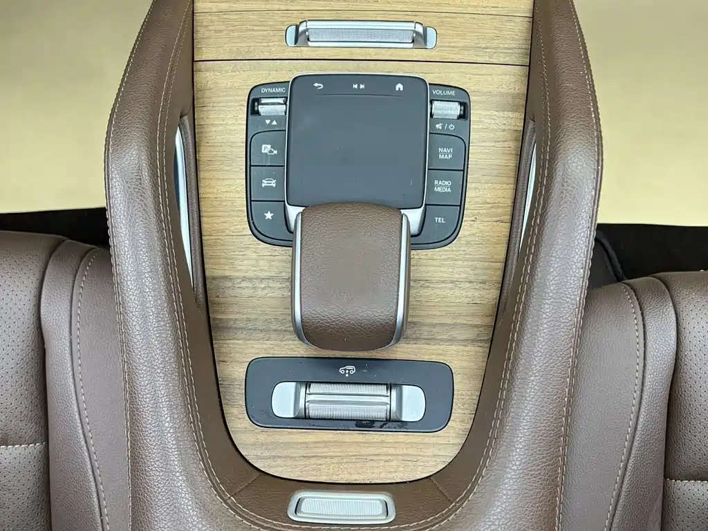 Mercedes-Benz GLE (Import) — миниатюра 20
