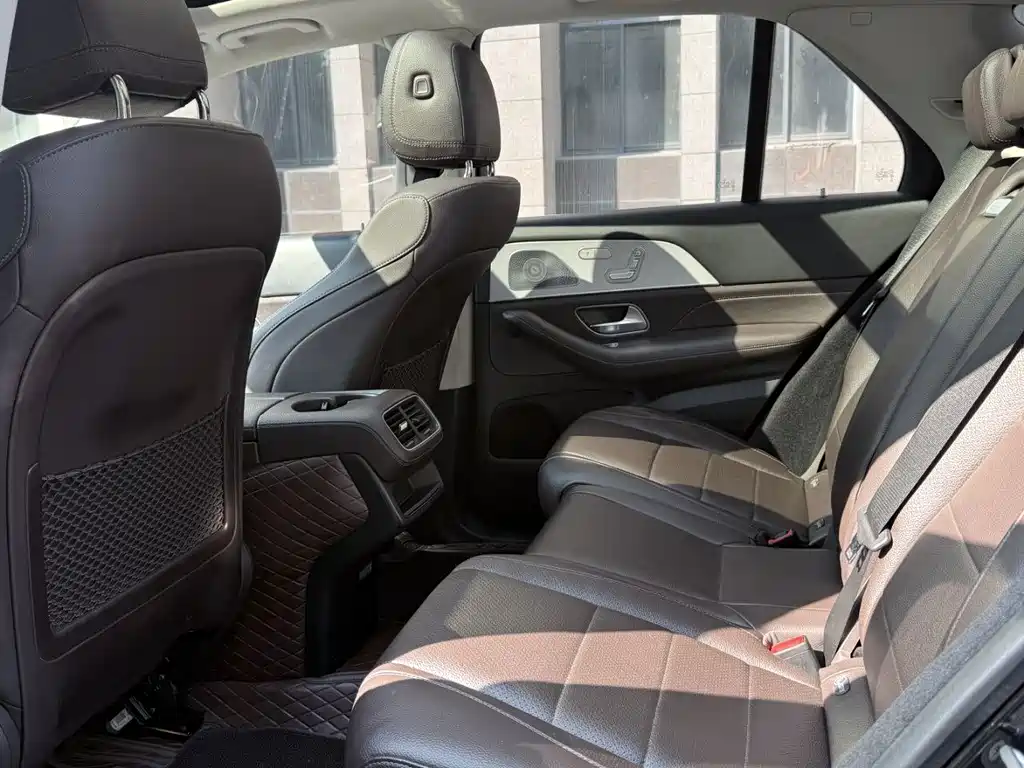Mercedes-Benz GLE (Import) — миниатюра 6