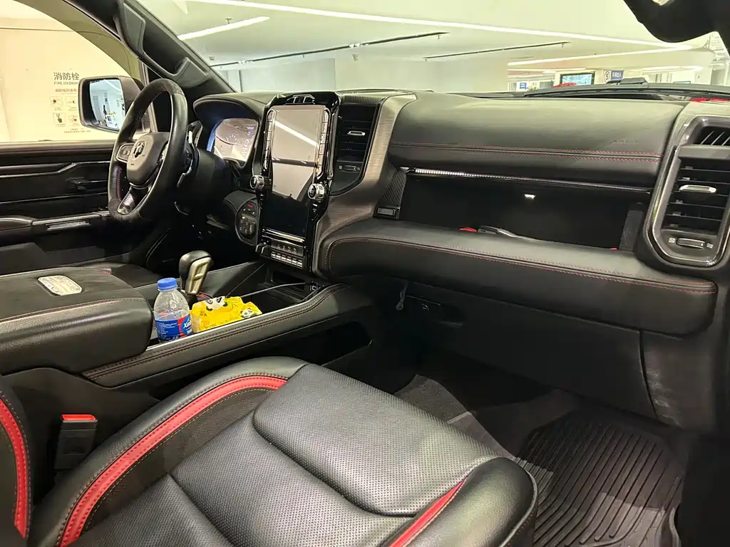 Ram Trucks 2023 6.2T AT