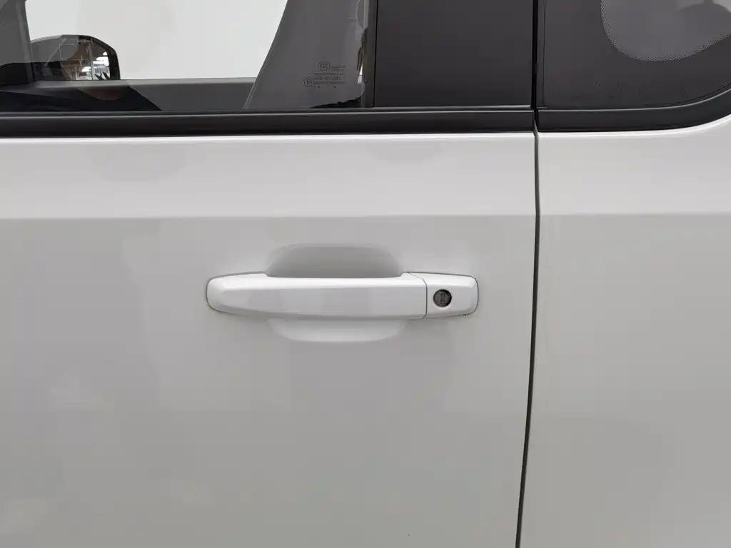 Wuling MINIEV — миниатюра 18