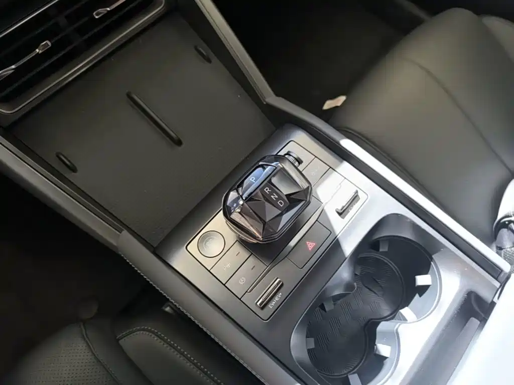 BYD Qin L — миниатюра 14