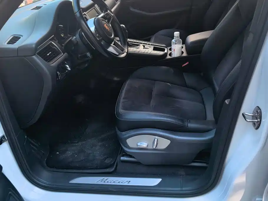 Porsche Macan — миниатюра 9