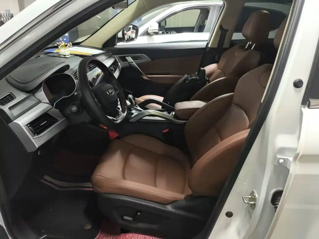 Geely Boyue — миниатюра 15