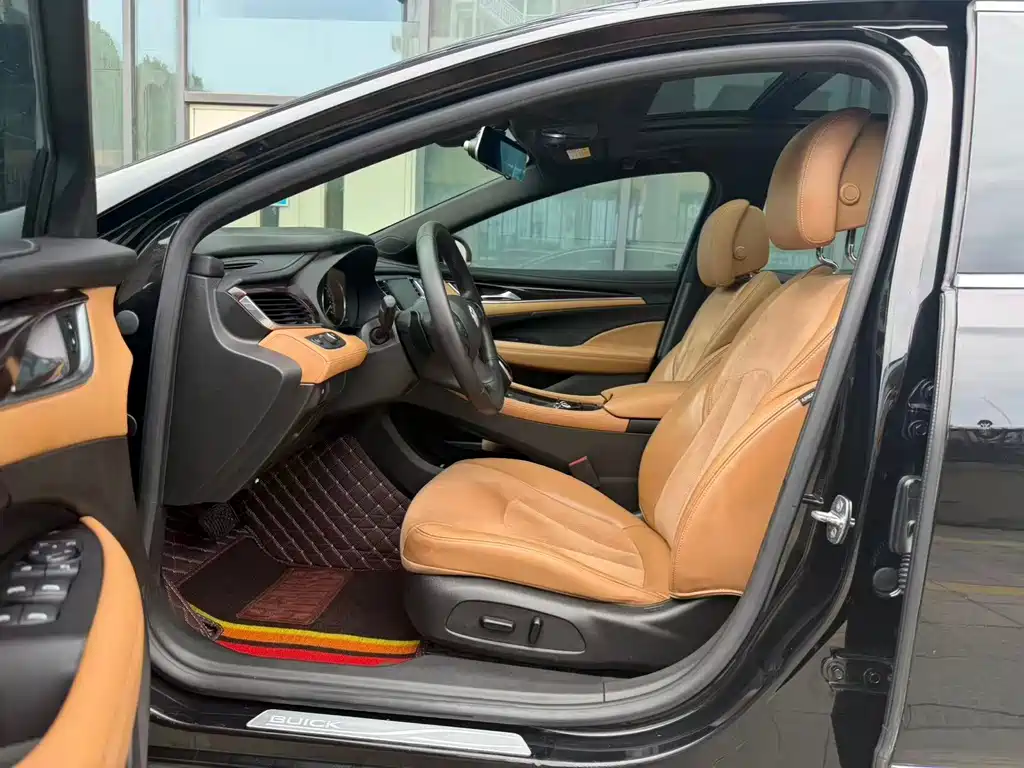 Buick LaCrosse — миниатюра 4