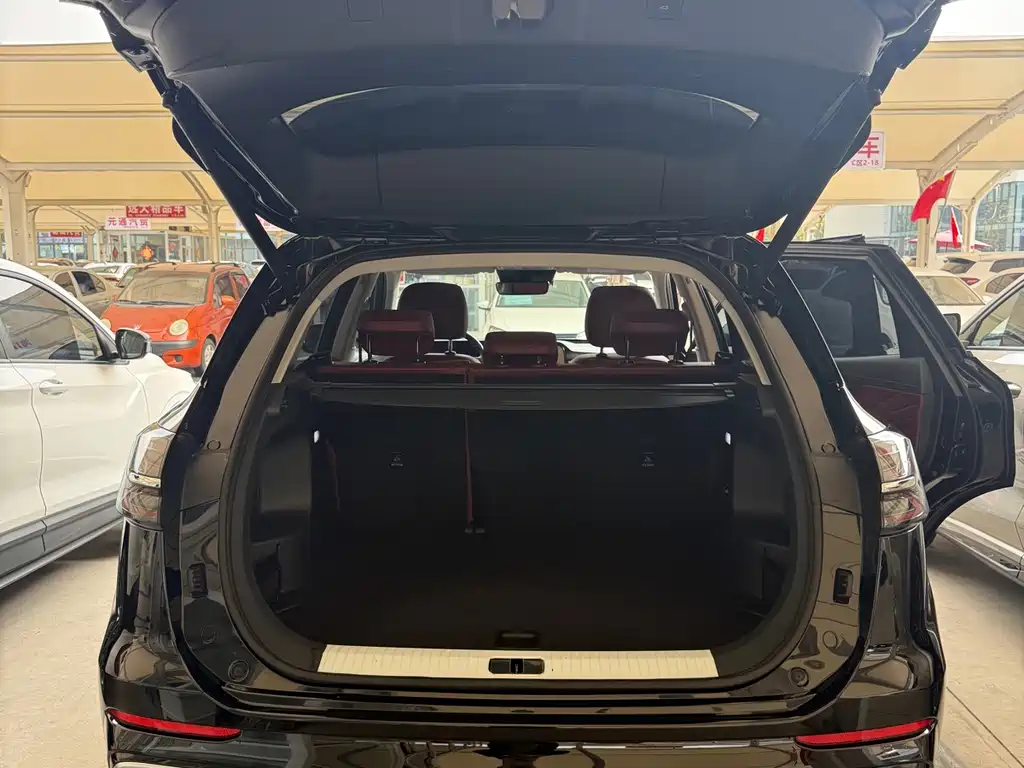 Hongqi Hongqi HS5 — миниатюра 8