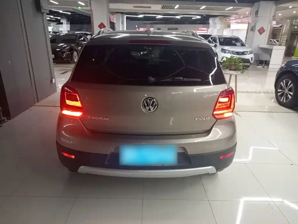 Volkswagen Polo — миниатюра 6