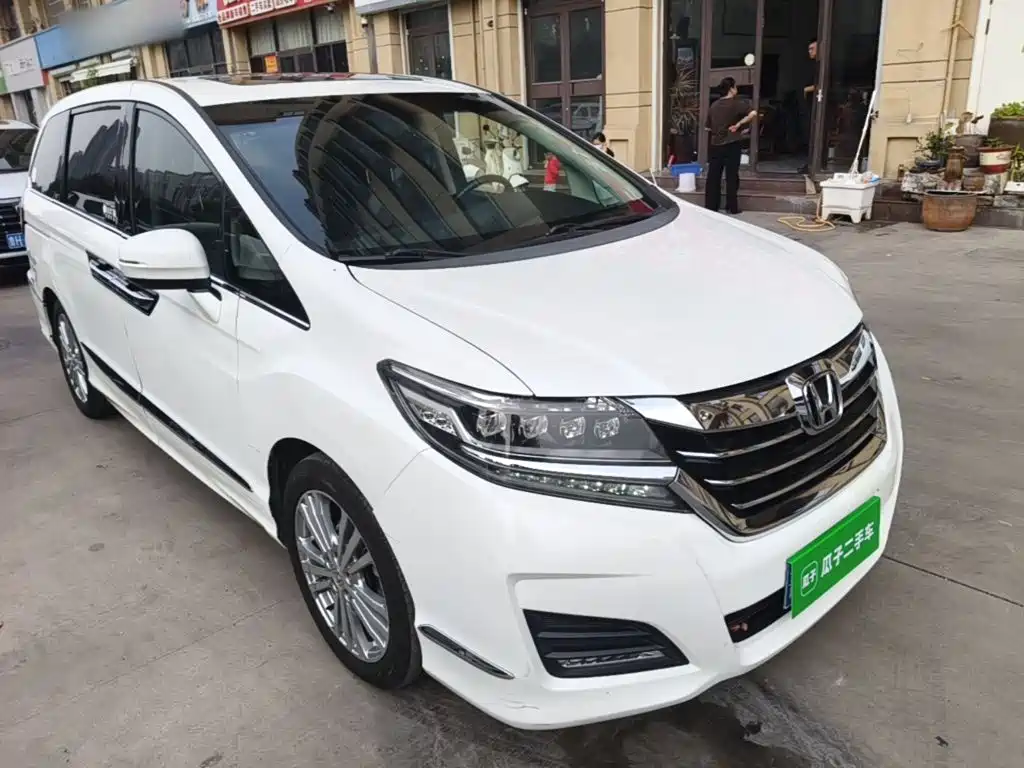 Honda Elysion — миниатюра 4