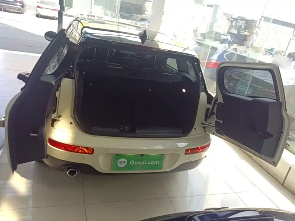 MINI Mini Clubman — миниатюра 19