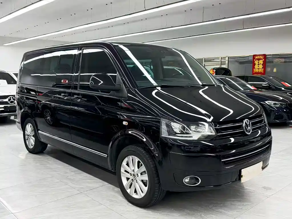 Volkswagen Multivan — миниатюра 3